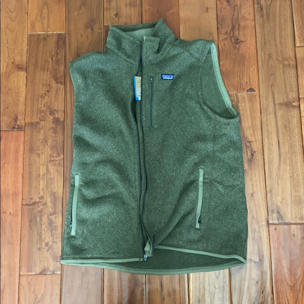 Sage khaki XL Patagonia vest Better Sweater new